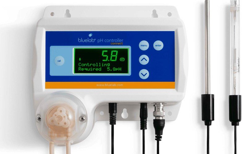 Bluelab® pH Controller Connect Image 1